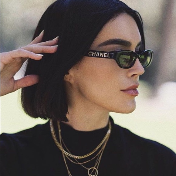 Meet your Posher, Roz - Picture 1 of 1